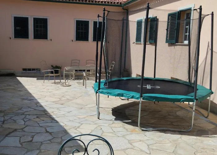 Quinta Viela Principal *